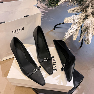 ����9cm���߸���Ь�����¿��ɫ����߸�Ь�����\�ں����Y���Ь