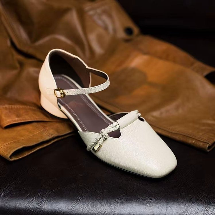 Tacones gruesos de verano sandalias para mujeres 2026 nuevo estilo versátil cómodo tacones bajos de cuero suave de dama zapatos de tacones altos