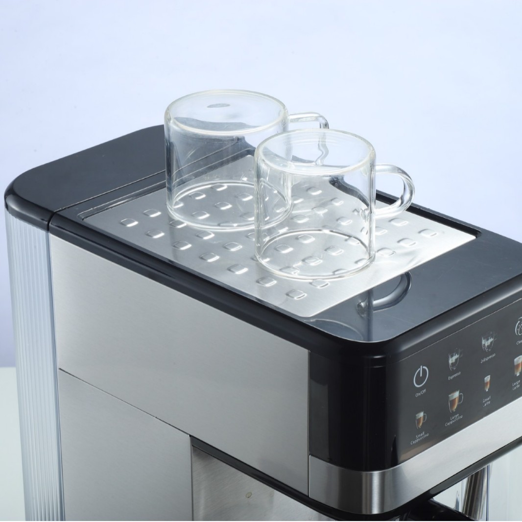 La fábrica produce cafeteras, extracción y concentración semiautomática a alta presión, para obtener muestras, etiquetas de enchufe de logotipo personalizadas.