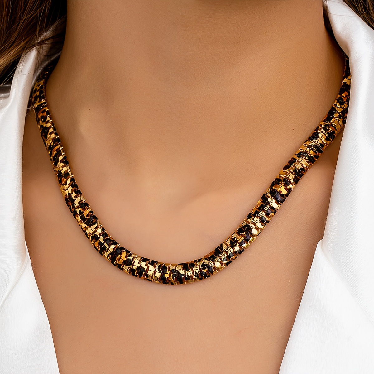 A Cross-Border Amazon Classic Leopard Print Women's Necklace, a Fashionable and Versatile Women's Jewelry Necklace