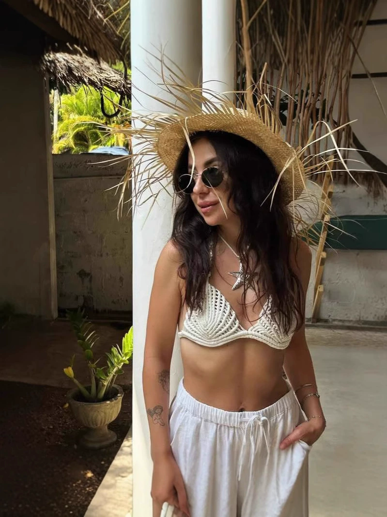 Women's bohemian shell bra