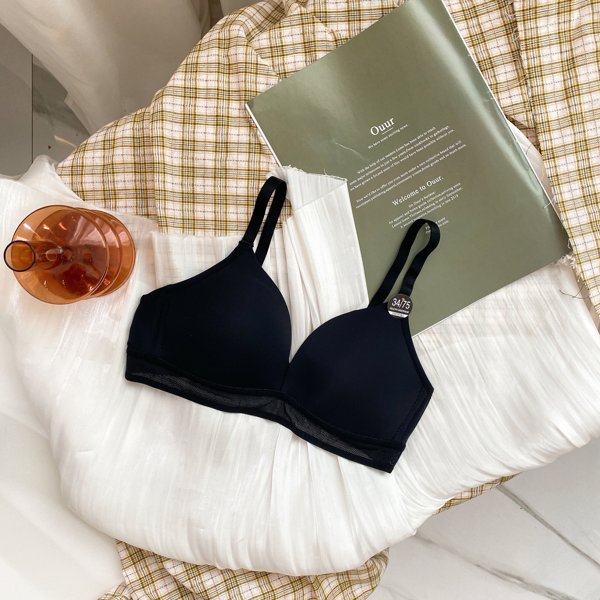 Copa triangular sin costuras