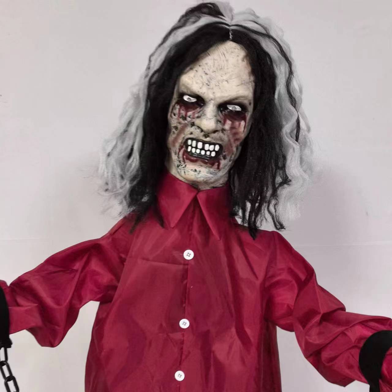 Nuevos adornos de Halloween, accesorios de paisajismo del prisionero de terror, accesorios de escape de la habitación, decoraciones al aire libre del festival de fantasmas al por mayor