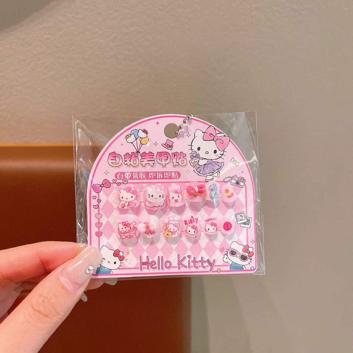 Uñas postizas removibles para niñas, en caja, con diseños de dibujos animados, pegatinas de uñas exquisitas, piezas de uñas.