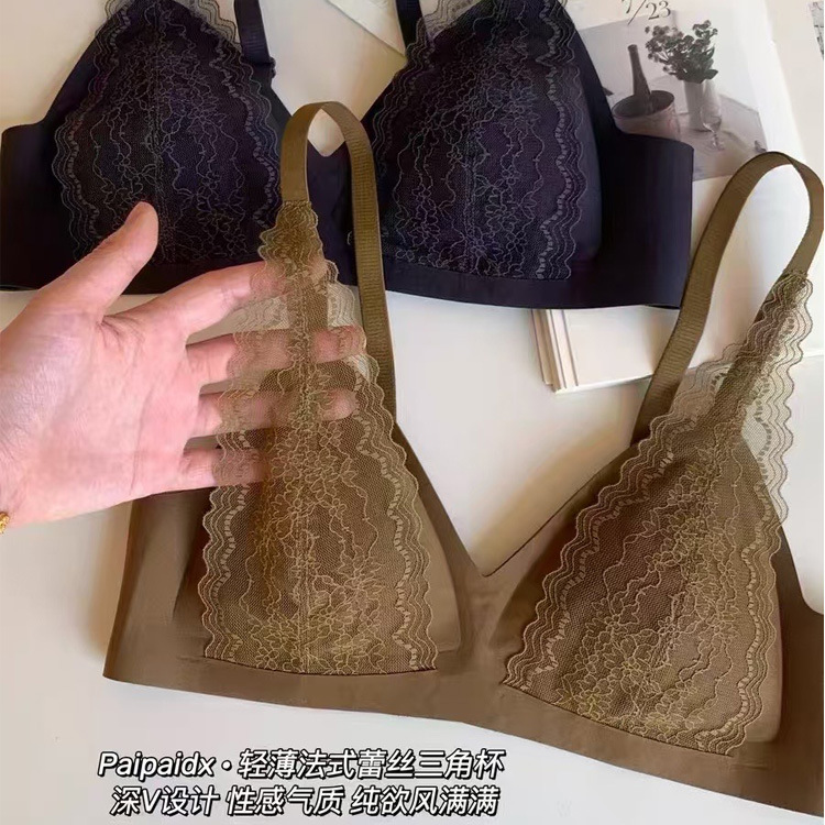 3364 French Aesthetic Encaje Romantic Lolita Triangle Cup Ropa interior sin costuras Sujetador delgado sin anillo de acero