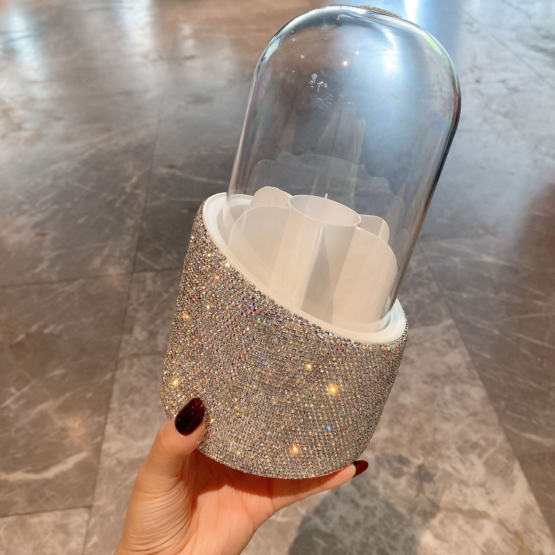 Cubo de almacenamiento de pinceles de maquillaje giratorio 360, diamante de lujo ligero, estante de maquillaje de escritorio de gran capacidad, caja de labios ins