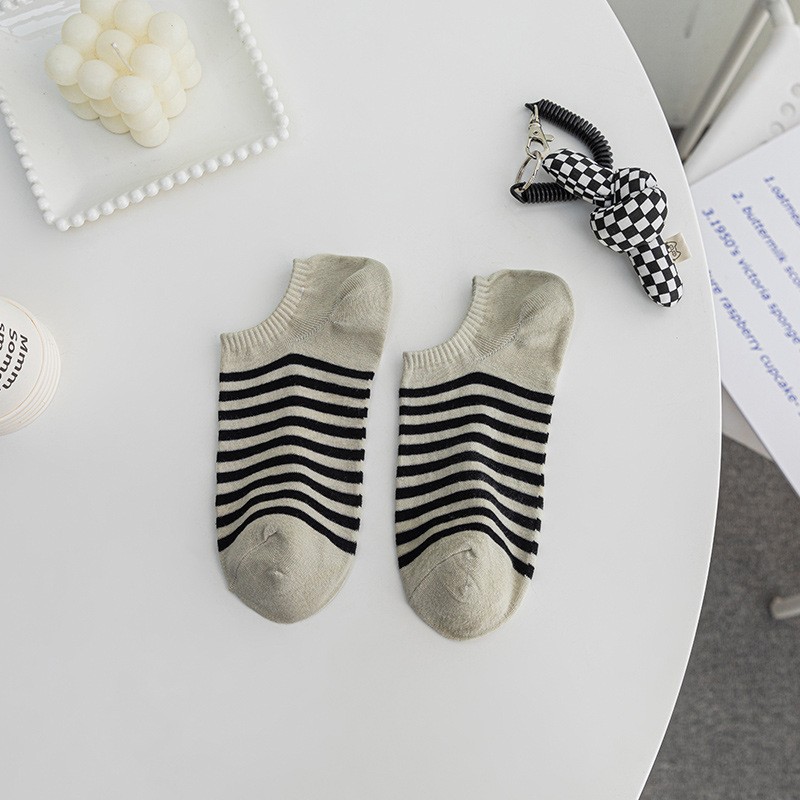 韓国東大門水玉ソックス浅口ボートソックス日本製無地水玉落ちない夏用薄手インビジブルソックス