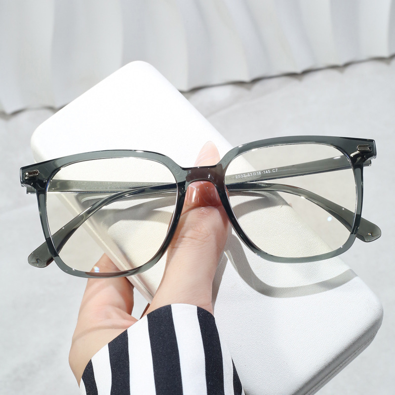 2537 New Anti-blue Light Glasses Internet Celebrity Fashionable Large Frame Myopia Glasses Frame Men's and Women's Trendy Cold Tea Color Plain Glasses 2537 New Anti-blue Light Glasses Internet Celebrity Fashionable Large Frame Myopia Glasses Frame Men's and Women's Trendy Cold Tea Color Plain Glasses