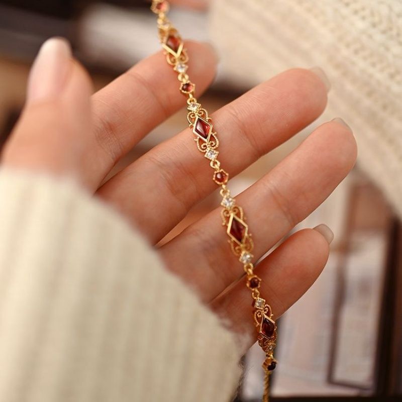 "Crimson fragrance" red wrong stone bracelet niche retro simple design light ins fashion exquisite versatile