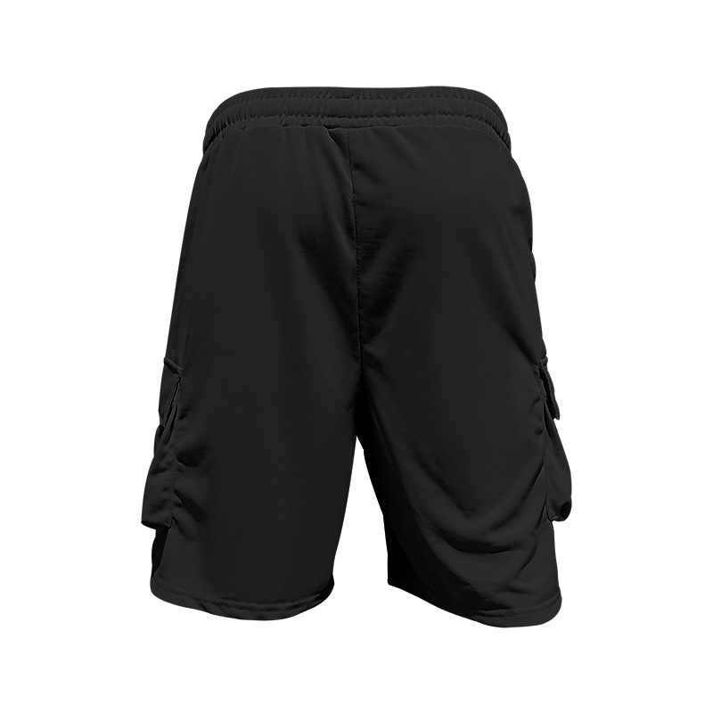 Męski komplet t-shirt i spodenki cargo w stylu sportowym_voghion.com