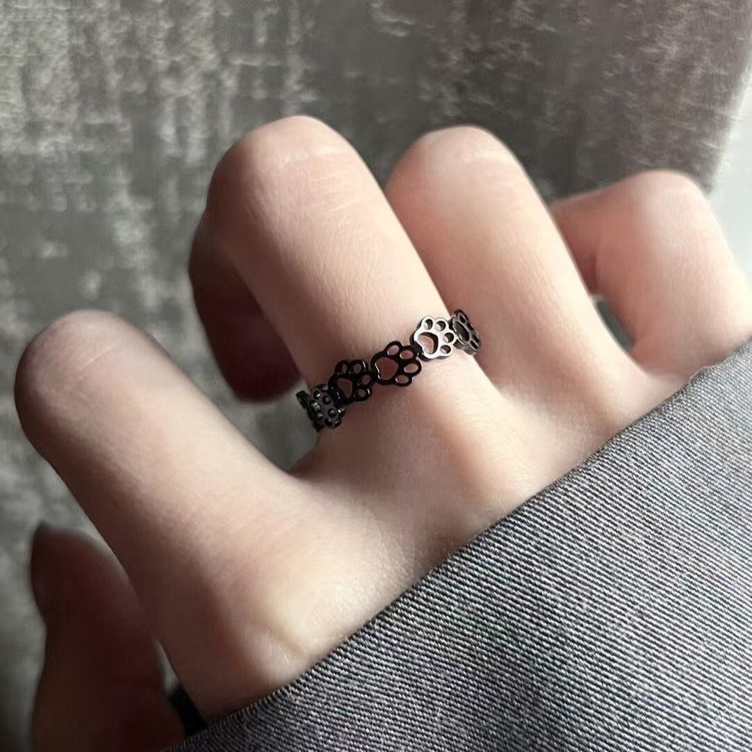 Hollow Cat Claw Titanium Steel Open Ring for Women, Unique Trendy Ins-Style Niche Design Couple Ring