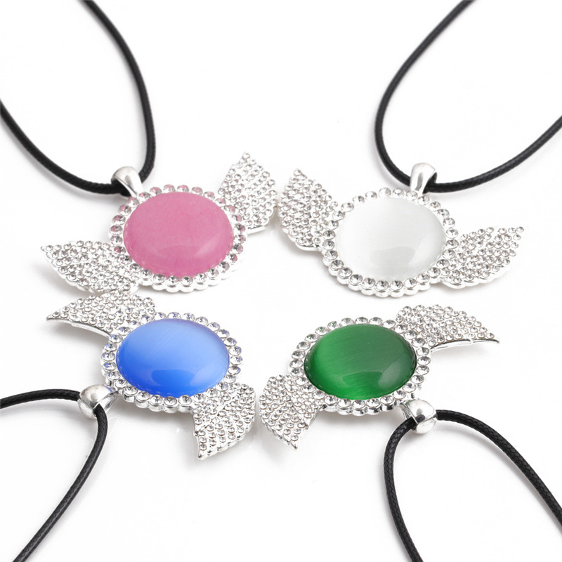 Fashion Diamond Wings Stainless Steel Necklace Wholesale display picture 27