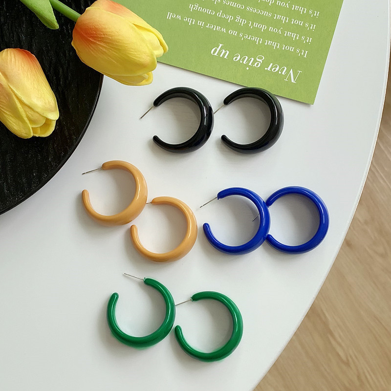 Retro C Shape Solid Color Metal Womenu0027S Ear Studs 1 Pair