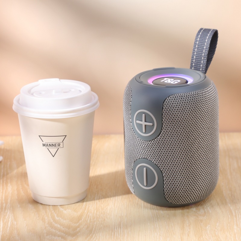 Transfronterizo TG697 subwoofer altavoz Bluetooth portátil de alto volumen TWS regalo al aire libre de sonido Bluetooth