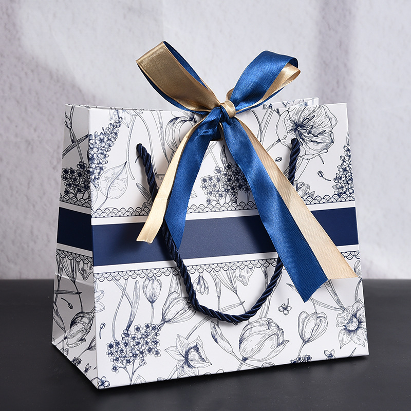 푸른 꽃 + 이중 리본, 흰색 판지, 작은 크기(18*10*16cm)