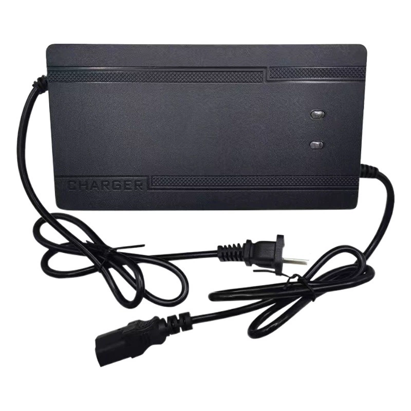 Универсальное интеллектуальное зарядное устройство для свинцово-кислотных аккумуляторов 48В/60В/72В ёмкостью 12Ач/20Ач/32Ач/45Ач/52Ач для электромобилей