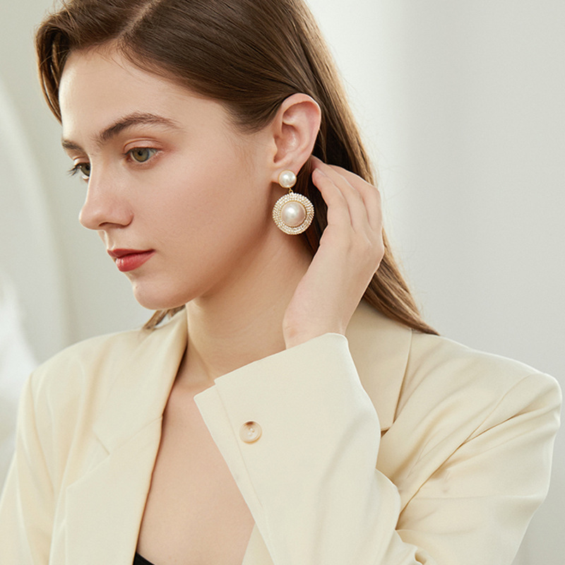 Wholesale Fashion Rhinestone Pearl Drop Earrings Nihaojewelry display picture 10