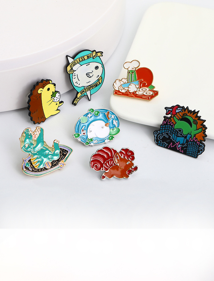 Cross-border New Arrival Oil Drip Brooch Europe And America Creative Cartoon Animal Brooch Student Backpack Clothing Accessories Wholesale display picture 1