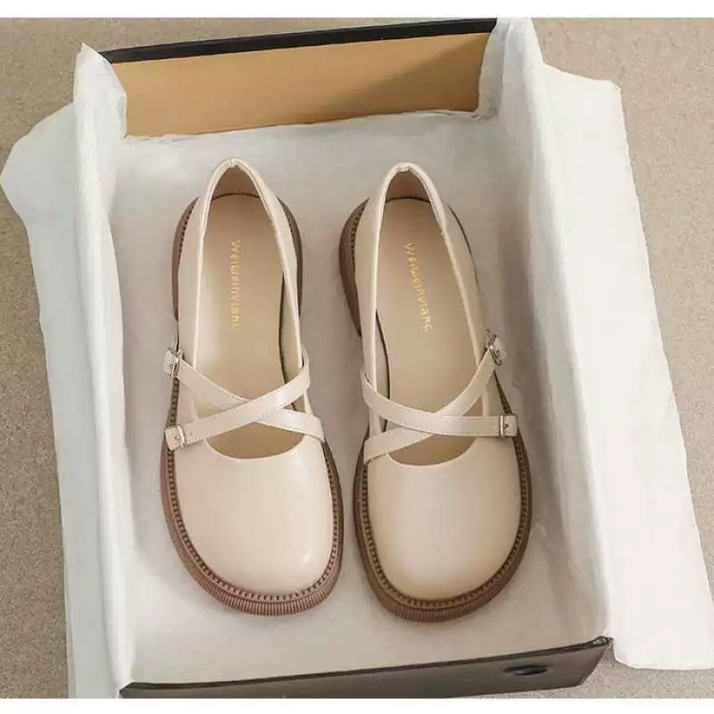 Маленькие кожаные туфли Мэри Джейн для женщин в британском стиле, весна-лето 2025, новые универсальные лоферы без шнуровки, модные туфли Лоли на плоской подошве