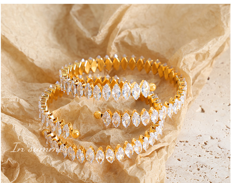 Cross-border fashion lightweight luxury bangle 1