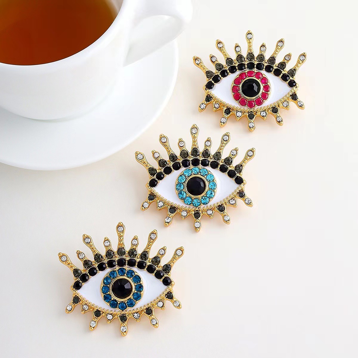 IG Style Artistic Devil's Eye Copper Plating Inlay Rhinestones Women's Brooches display picture 5