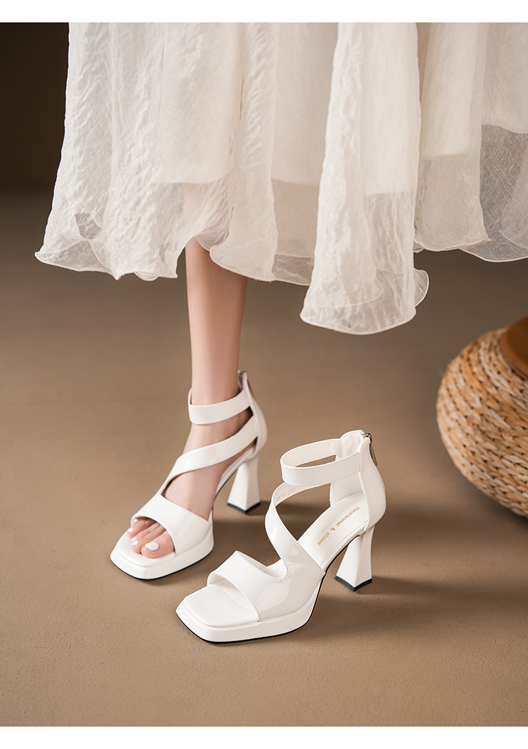 Y5718 Französische Sandalen mit Blockabsatz, wasserdichter Plateausohle, Reißverschluss hinten, sexy offene Zehenpartie, Lackleder_voghion.com