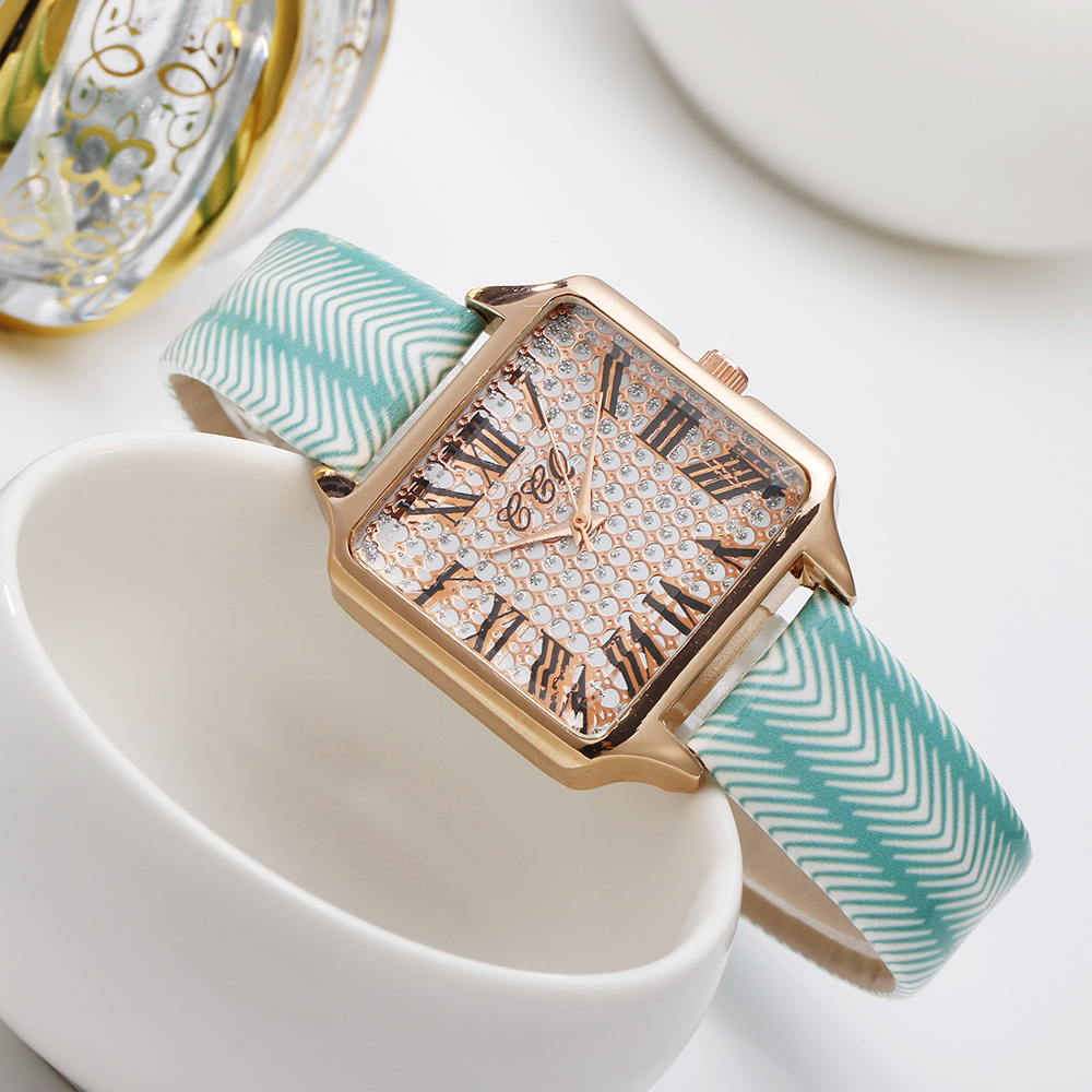 Pinduoduo nuovo orologio da donna digitale romano minimalista con cassa in lega di quarzo con cintura Candy_voghion.com