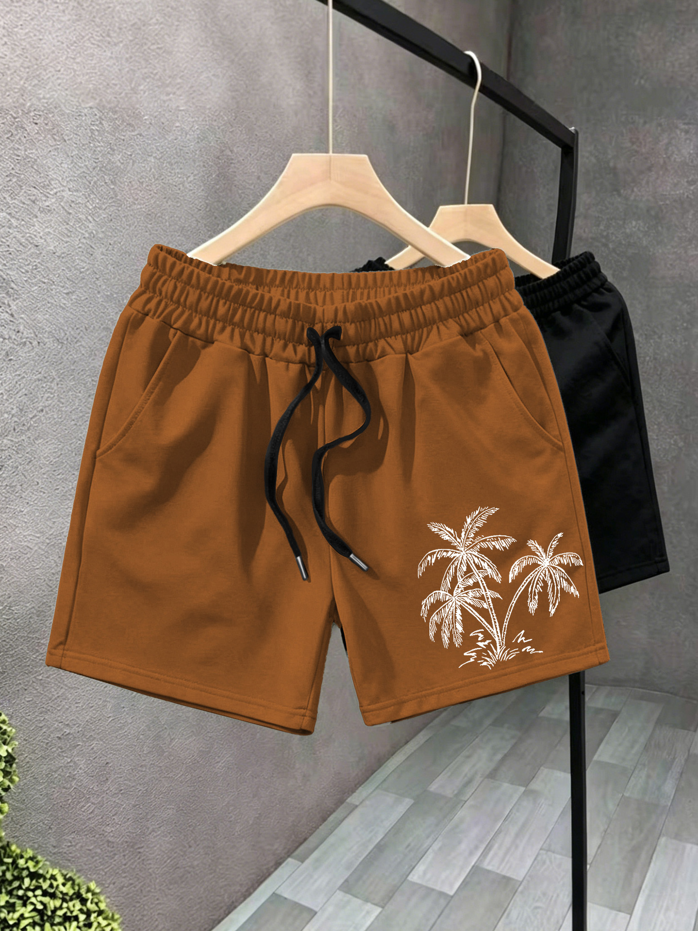 Men's Coconut Tree Print Swim Trunks Quick Drying Beach Shorts_voghion.com