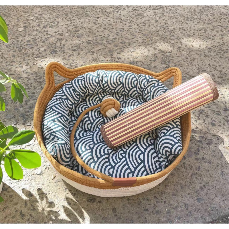 면 고양이 귀 + 장난감 공 + 흰색 쿠션 + 베개 + 매트