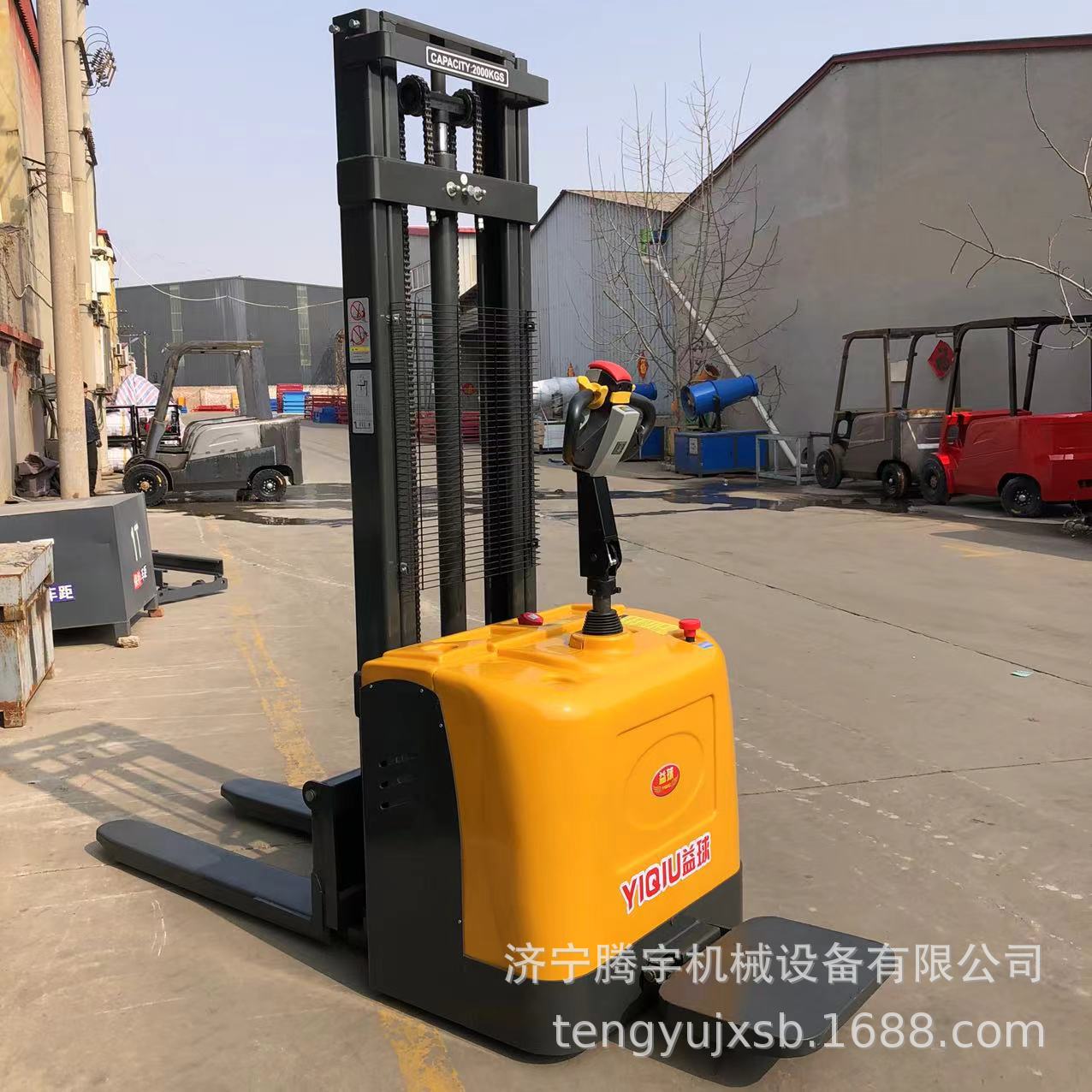 腾宇出口站驾式堆高车 半自动堆高车 步行是堆高车2米3米新能源