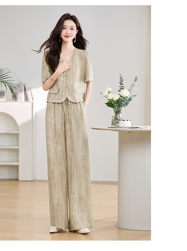 Bộ đồ công sở nữ mùa hè áo vest nhỏ phối quần ống rộng hai mảnh HE9837 — Màu hồng, Màu Kaki chi tiết 11