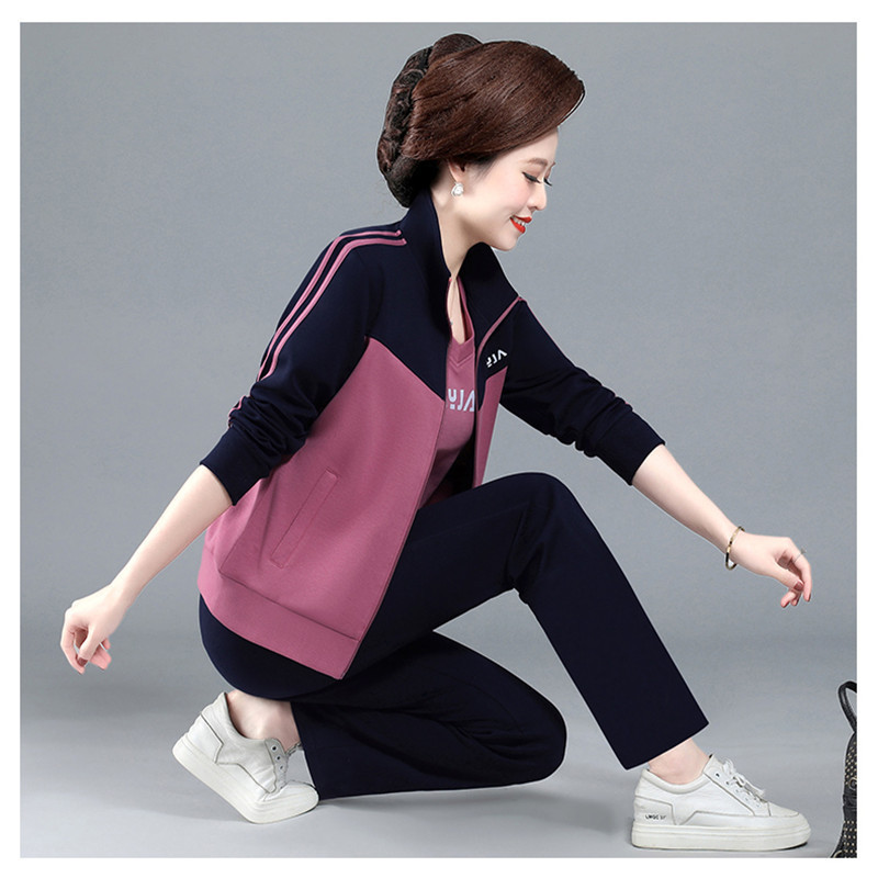 Middle-aged and elderly women's spring and autumn sportswear suit 2022 New Fashion middle-aged mother autumn Western style thin coat