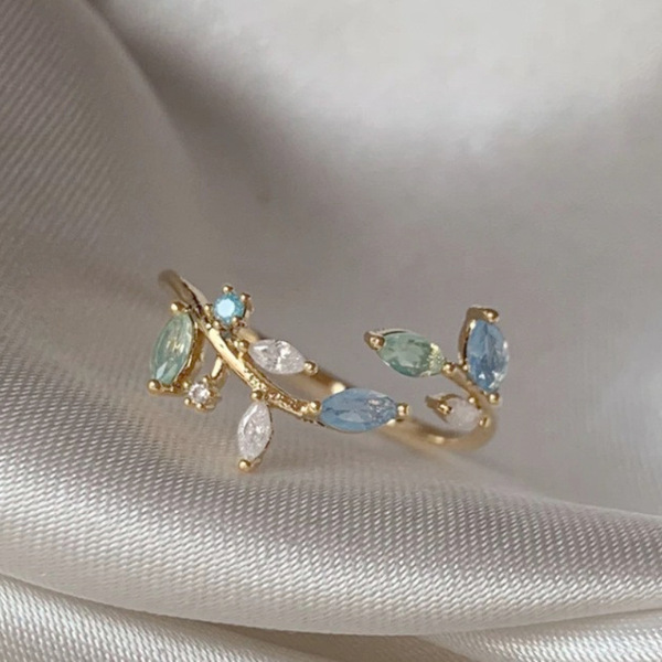 유럽과 미국에서 인기 있는 지르콘 오픈형 조절 가능 반지, 구리에 18K 진짜 금 도금, 여성스럽고 귀여운 꽃 모양 반지