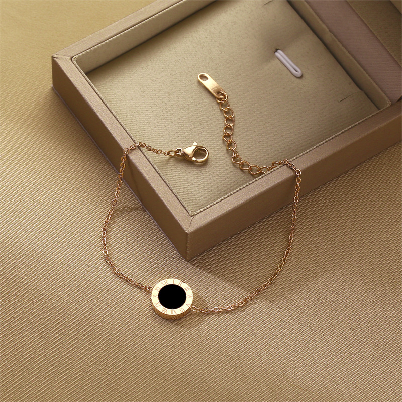Corea del Sur Dongdaemun moda pulsera de acero de titanio nicho mujer diseño de acero inoxidable sensación de alta calidad joyas de pulsera transfronteriza universal