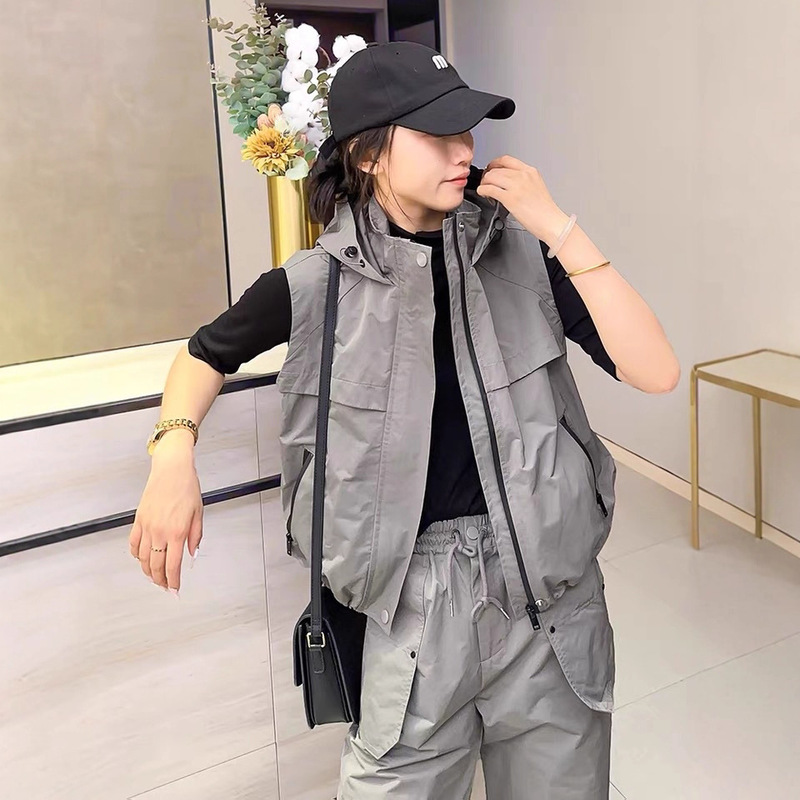 欧货工装马甲外套女款春秋新款小个子连帽休闲马夹背心时尚坎肩潮|undefined