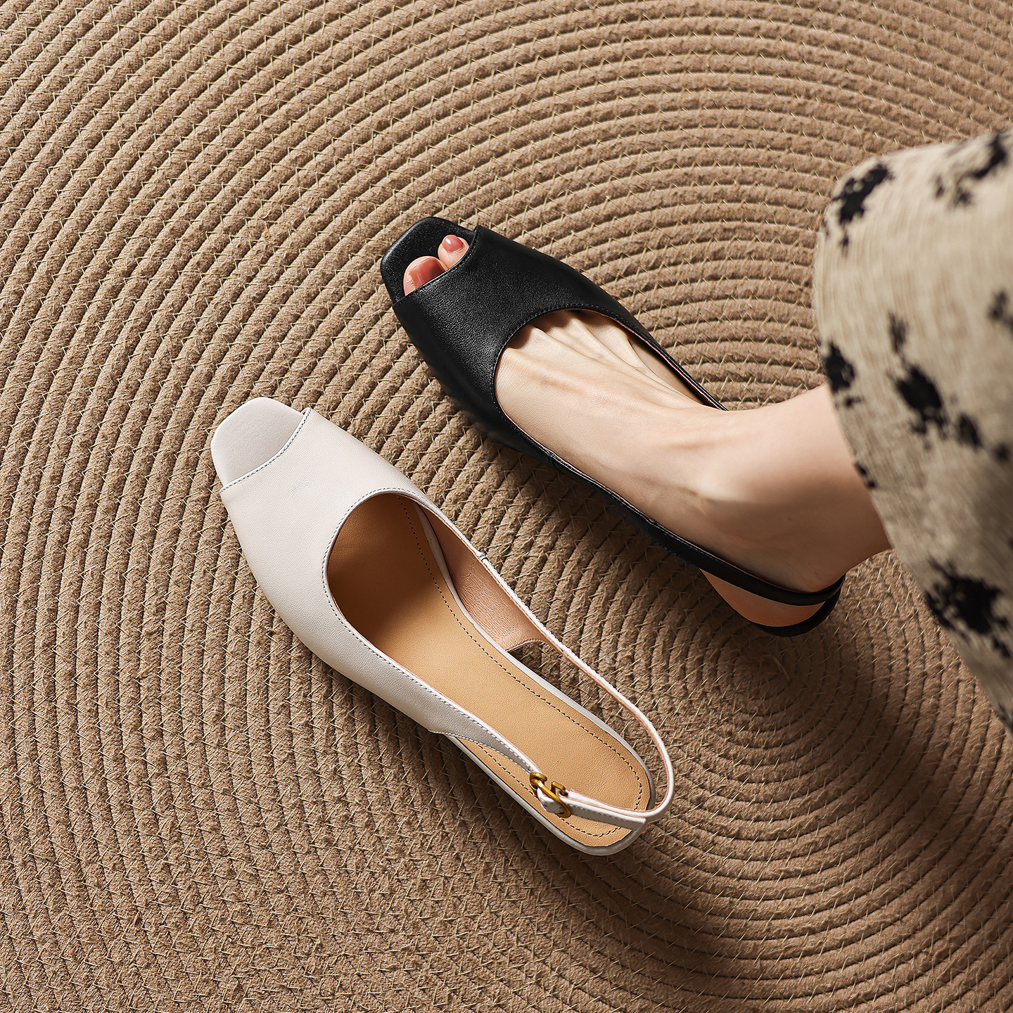 Sandal peep toe nữ gót vuông phong cách Hàn Quốc, quai ngang đơn giản, cỡ 34–42 — đen