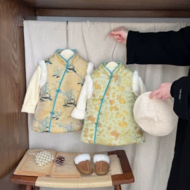 童套装;童裤;连身衣、爬服