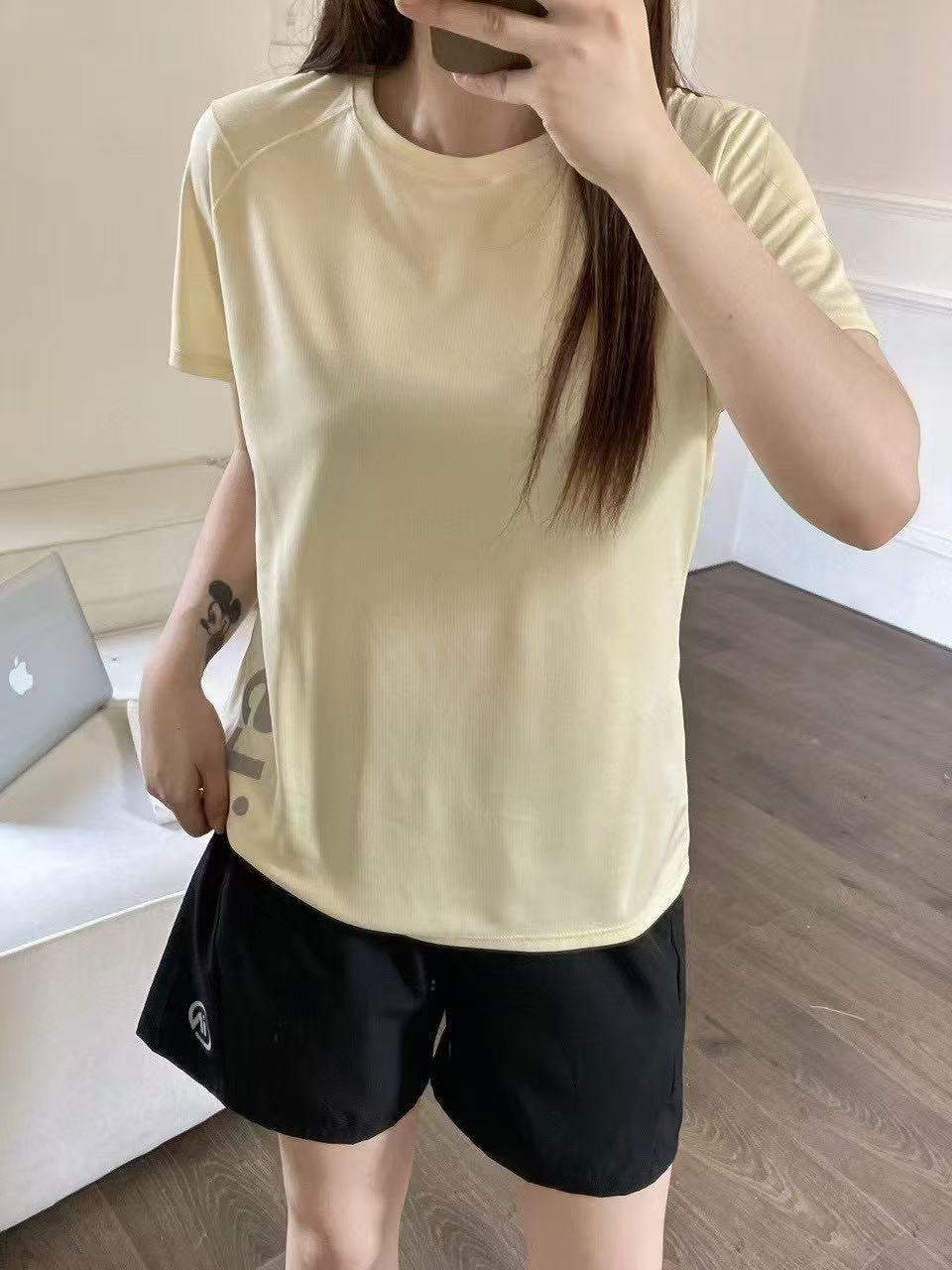2025春新型黒科学技術IN軽酸素3.0スポーツスーツ丸首半袖tシャツフィットネス屋外レジャースーツ