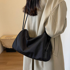 Large Capacity Women's Fashion Boston Bag Commuting to School Student Design Nylon Crossbody Pillow Bag