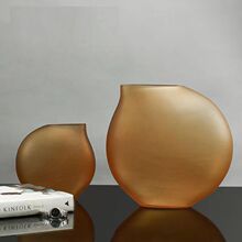�ִ����ݼ��β�����ƿ�ڼ������ˮ���Լ����͸���廨ƿ��װ��Ʒ