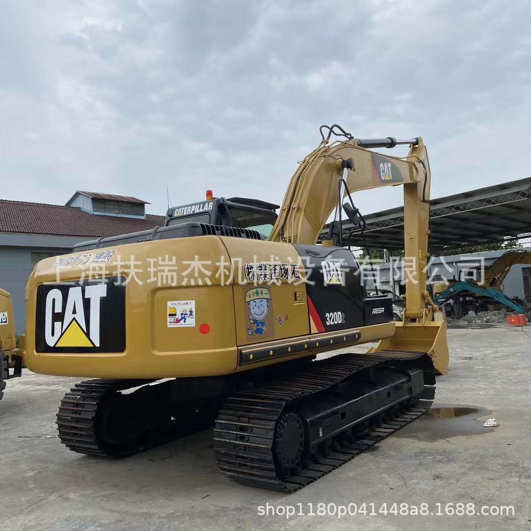 卡特彼勒320D挖掘机