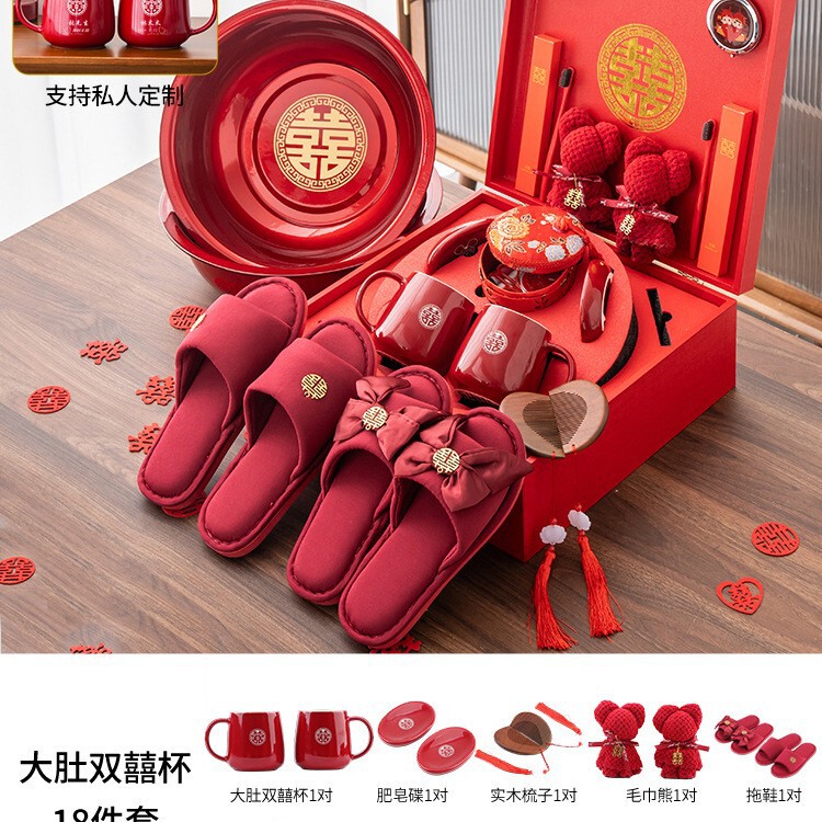 女性用の持参金アイテム、高級ウェディング用品のフルセット、宝物の集合体、結婚式の母家の結婚準備セット|undefined