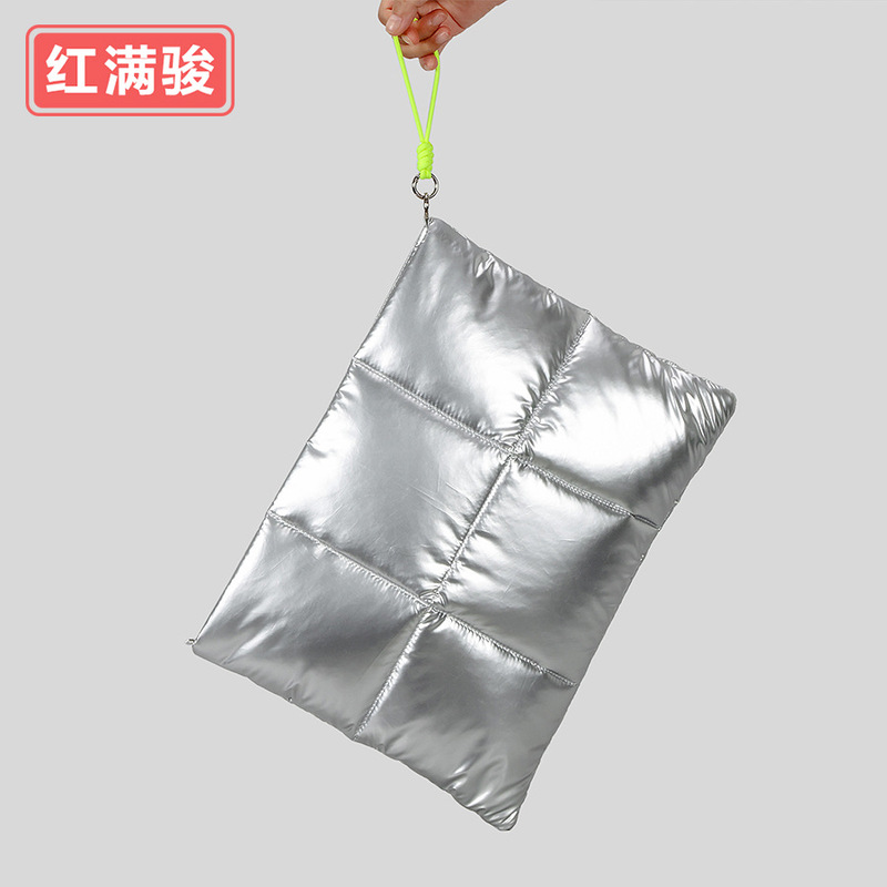 Niche Design silver Single Shoulder Crossbody Flat Inner Bag 14-inch 15.6-inch Laptop Carrying Bag for Women