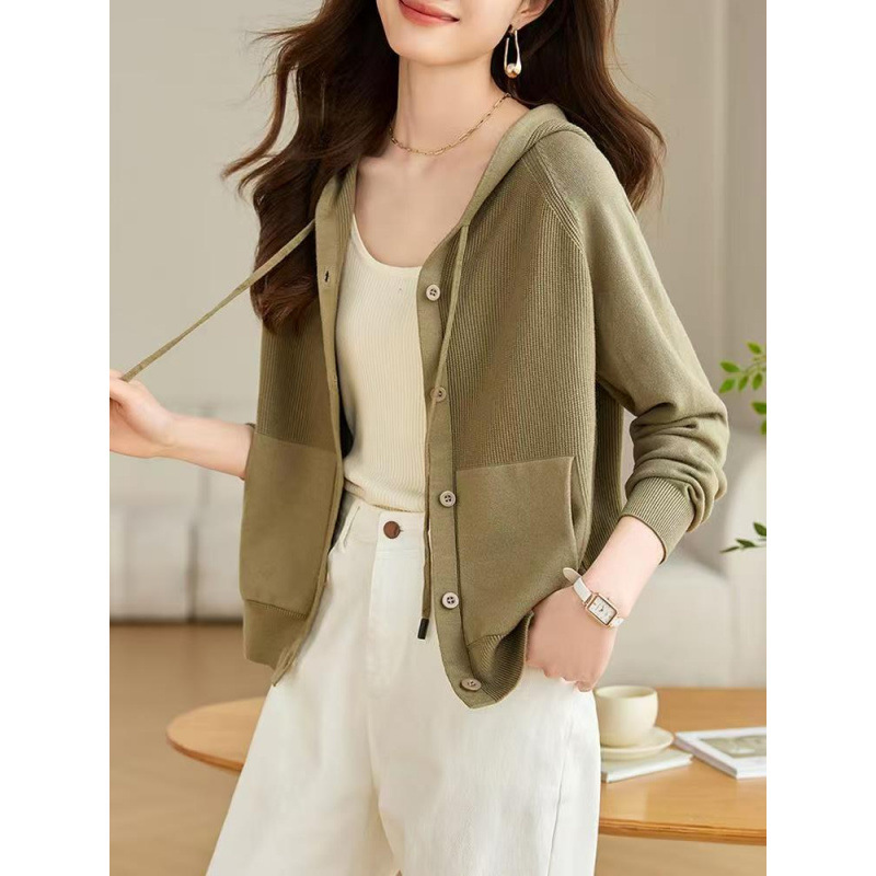 Early Autumn Hooded Casual Jacket for Women Spring & Fall 2025 New High-End Korean Style Casual Small Knitted Short Cardigan Early Autumn Hooded Casual Jacket for Women Spring & Fall 2025 New High-End Korean Style Casual Small Knitted Short Cardigan