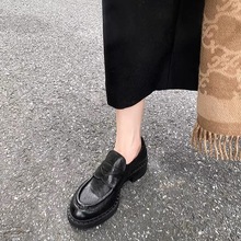 ţƤ��~��Ƥ��ט���ЬŮ��ɫ�A�^�ָ���Ь�͹�Ӣ���L����СƤЬ