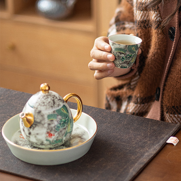 Sheer Jade Porcelain Night-Glow Green Dragon Egg Teapot, Light Luxury Home Use Gongfu Tea Set Ceramic Tea Infuser Gift Box