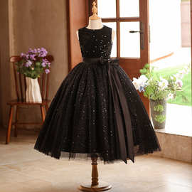 少女大童小提琴合唱团主持人公主裙儿童钢琴管弦乐演奏演出晚礼服