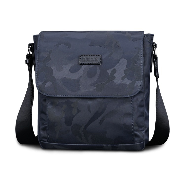 Cross-border wholesale men's shoulder bags, Oxford cloth backpacks, casual canvas bags, flap bags, commuter crossbody bags