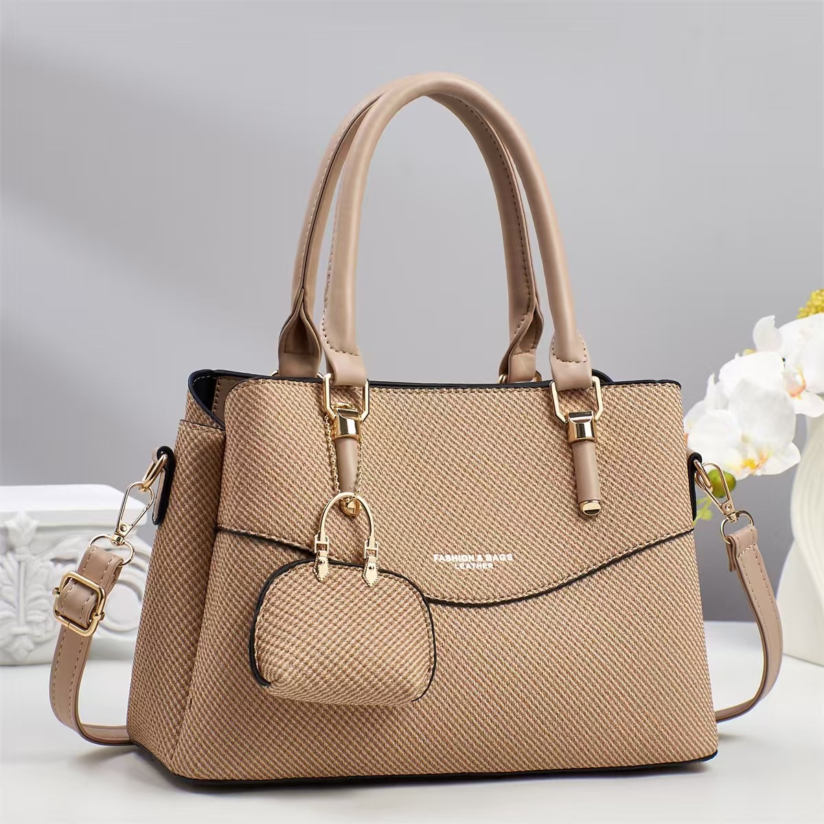 Bolsa de regalo del día de la madre 2025, nueva atmósfera de madres de mediana edad, bolso de mano de moda para mujeres, bolso de mochila