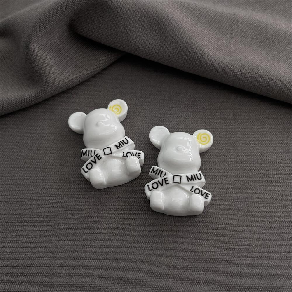 화이트 타이드 플레이 베어